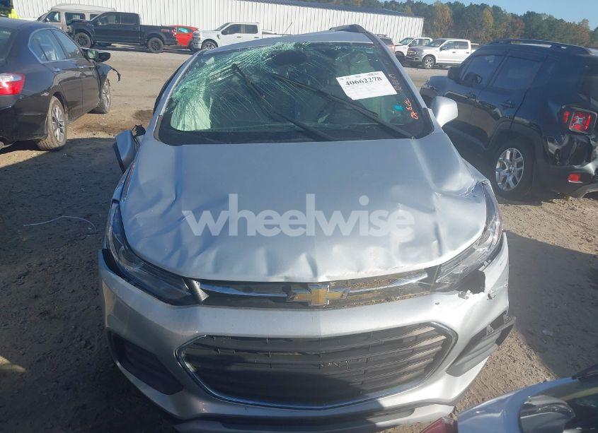 Photo 13 of 2020 Chevrolet Trax FWD LT (VIN 3GNCJLSB0LL318046)