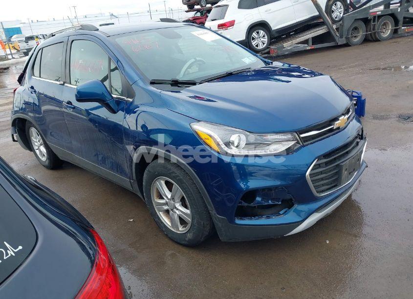 2020 Chevrolet Trax FWD LT (VIN 3GNCJLSB0LL326115) main photo