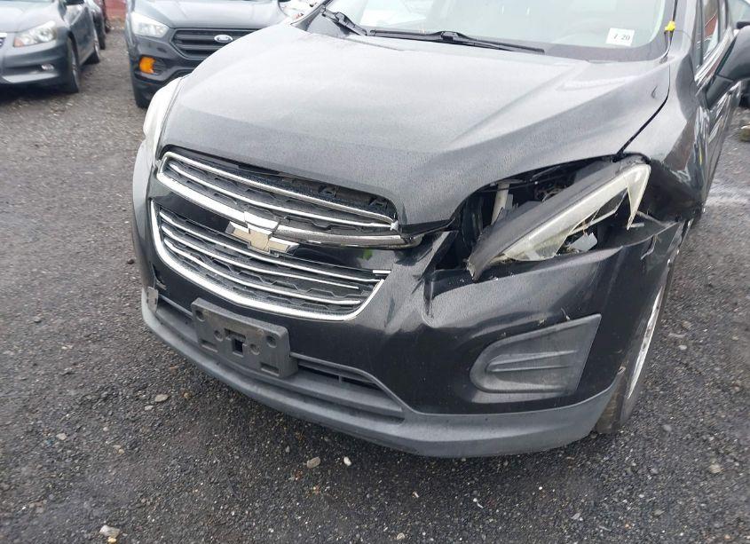 Photo 6 of 2015 Chevrolet Trax LT (VIN 3GNCJLSB1FL252238)