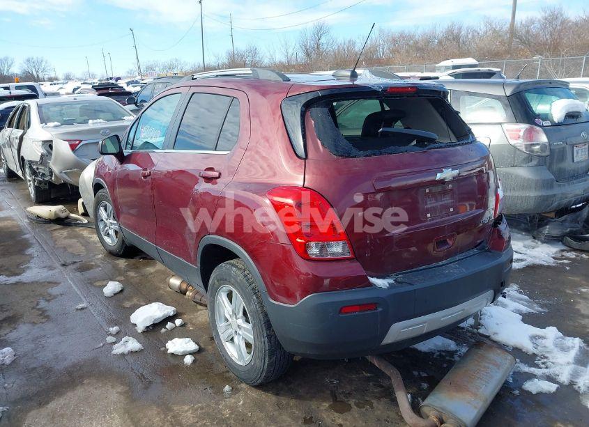 Photo 3 of 2016 Chevrolet Trax LT (VIN 3GNCJLSB1GL173864)