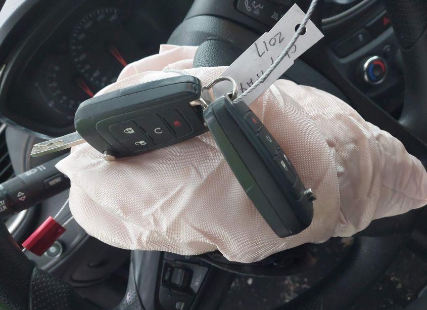 Photo 11 of 2017 Chevrolet Trax LT (VIN 3GNCJLSB1HL139909)