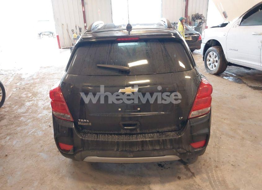 Photo 16 of 2017 Chevrolet Trax LT (VIN 3GNCJLSB1HL185997)