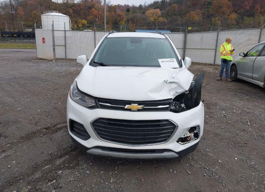 Photo 7 of 2017 Chevrolet Trax LT (VIN 3GNCJLSB1HL217766)