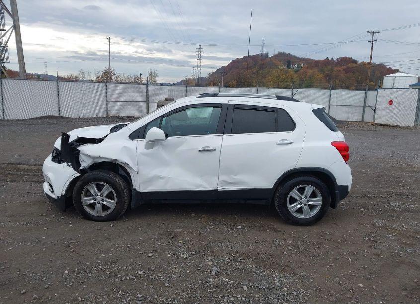 Photo 9 of 2017 Chevrolet Trax LT (VIN 3GNCJLSB1HL217766)