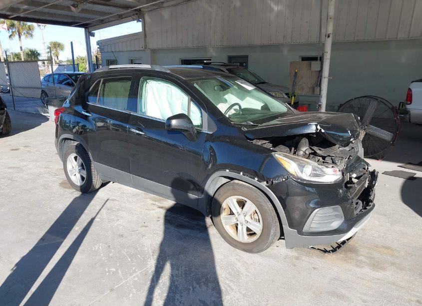 2017 Chevrolet Trax LT (VIN 3GNCJLSB1HL254400) main photo