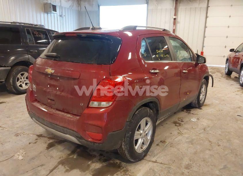 Photo 16 of 2018 Chevrolet Trax LT (VIN 3GNCJLSB1JL255388)