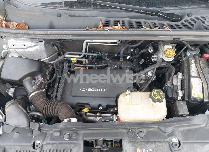 Photo 10 of 2018 Chevrolet Trax LT (VIN 3GNCJLSB1JL266021)