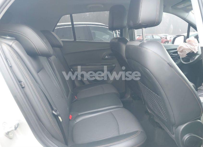 Photo 8 of 2018 Chevrolet Trax LT (VIN 3GNCJLSB1JL266021)