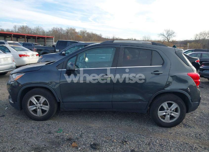Photo 14 of 2018 Chevrolet Trax LT (VIN 3GNCJLSB1JL292229)