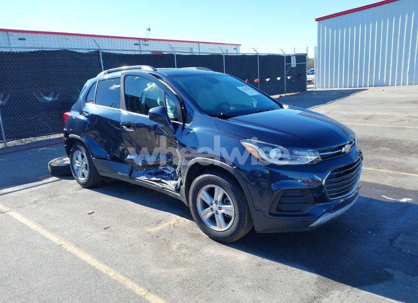 2019 Chevrolet Trax LT (VIN 3GNCJLSB1KL154577) main photo