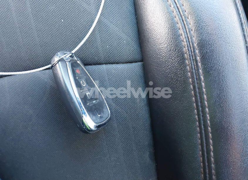 Photo 11 of 2019 Chevrolet Trax LT (VIN 3GNCJLSB1KL154577)