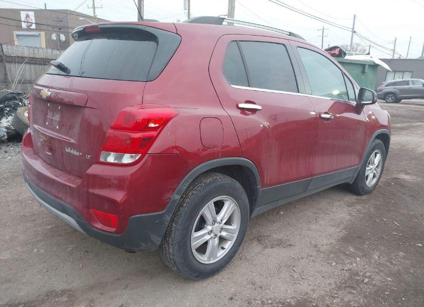 Photo 4 of 2019 Chevrolet Trax LT (VIN 3GNCJLSB1KL289574)