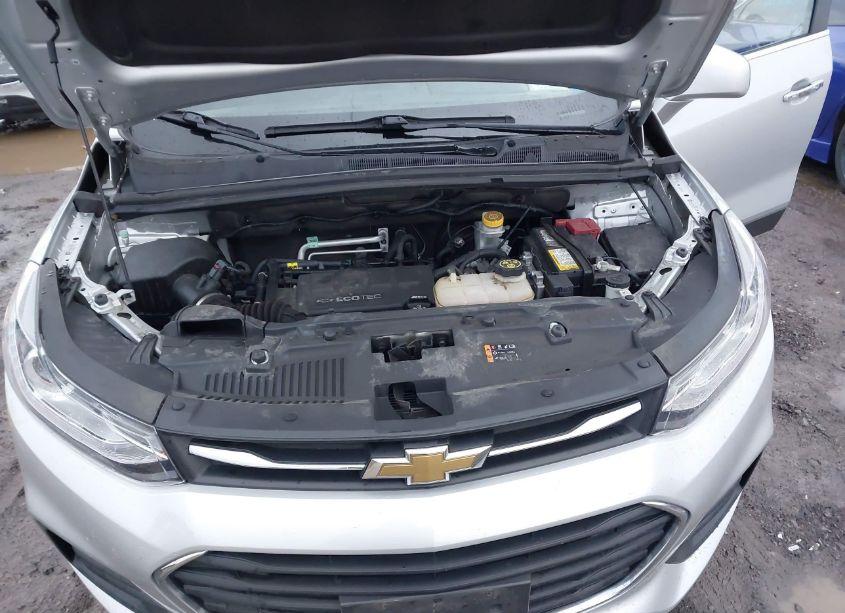 Photo 10 of 2019 Chevrolet Trax LT (VIN 3GNCJLSB1KL383244)