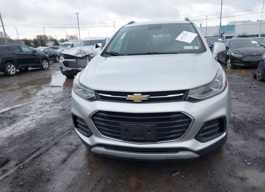 Photo 12 of 2019 Chevrolet Trax LT (VIN 3GNCJLSB1KL383244)