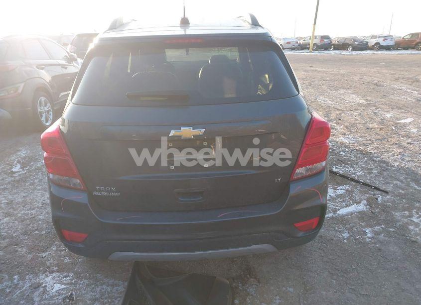 Photo 16 of 2019 Chevrolet Trax LT (VIN 3GNCJLSB1KL396656)