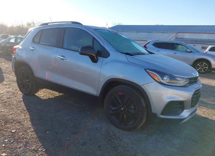2019 Chevrolet Trax LT (VIN 3GNCJLSB1KL398648) main photo