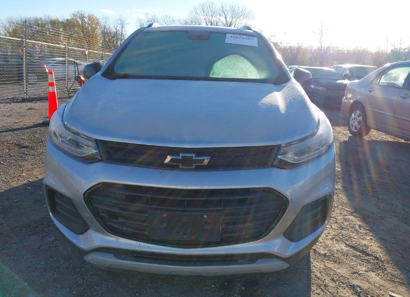 Photo 13 of 2019 Chevrolet Trax LT (VIN 3GNCJLSB1KL398648)