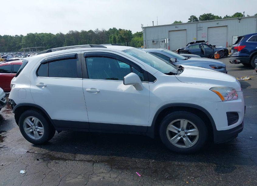 Photo 14 of 2015 Chevrolet Trax LT (VIN 3GNCJLSB2FL252166)
