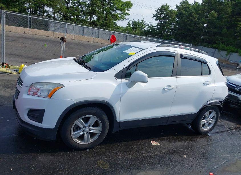 Photo 15 of 2015 Chevrolet Trax LT (VIN 3GNCJLSB2FL252166)