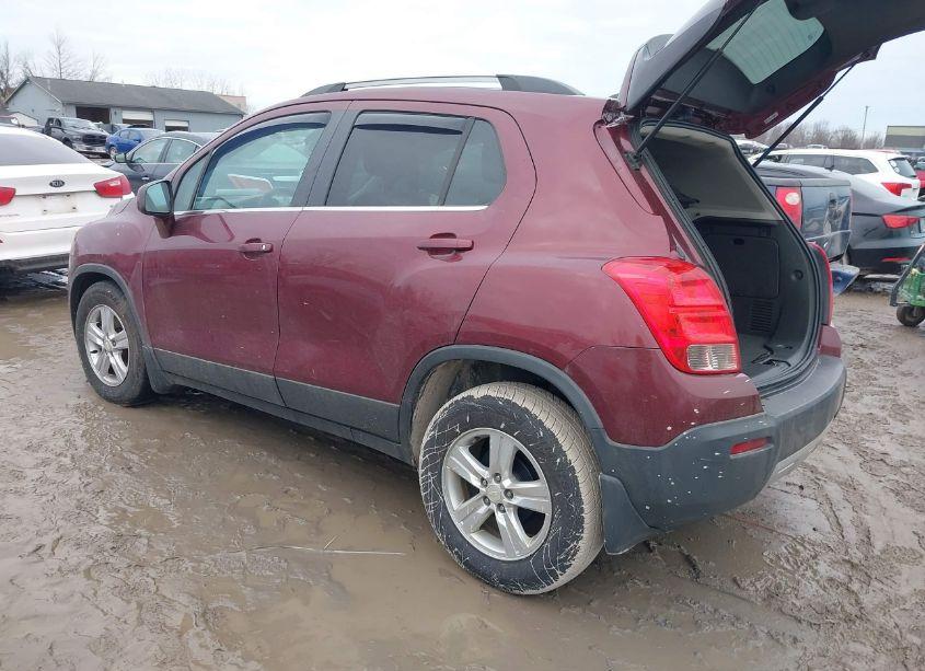 Photo 3 of 2016 Chevrolet Trax LT (VIN 3GNCJLSB2GL126729)