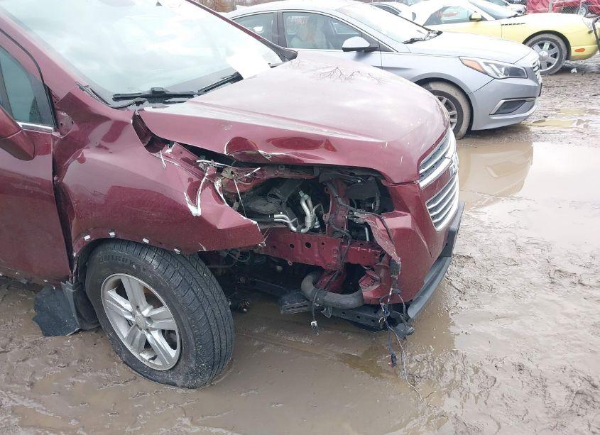 Photo 6 of 2016 Chevrolet Trax LT (VIN 3GNCJLSB2GL126729)