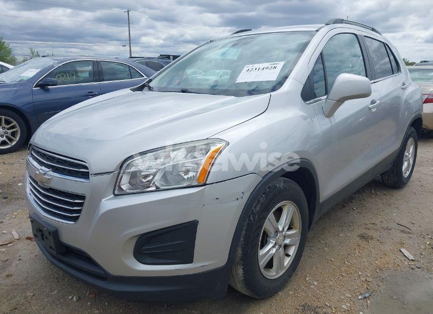 Photo 6 of 2016 Chevrolet Trax LT (VIN 3GNCJLSB2GL186316)