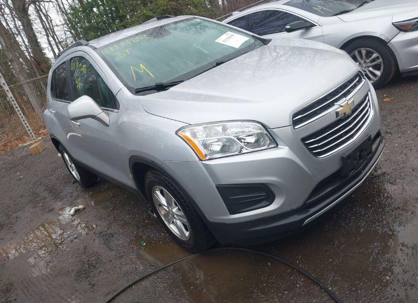 2016 Chevrolet Trax LT (VIN 3GNCJLSB2GL232081) main photo