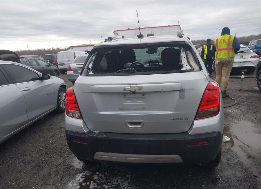 Photo 16 of 2016 Chevrolet Trax LT (VIN 3GNCJLSB2GL232081)