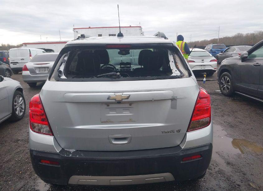 Photo 6 of 2016 Chevrolet Trax LT (VIN 3GNCJLSB2GL232081)