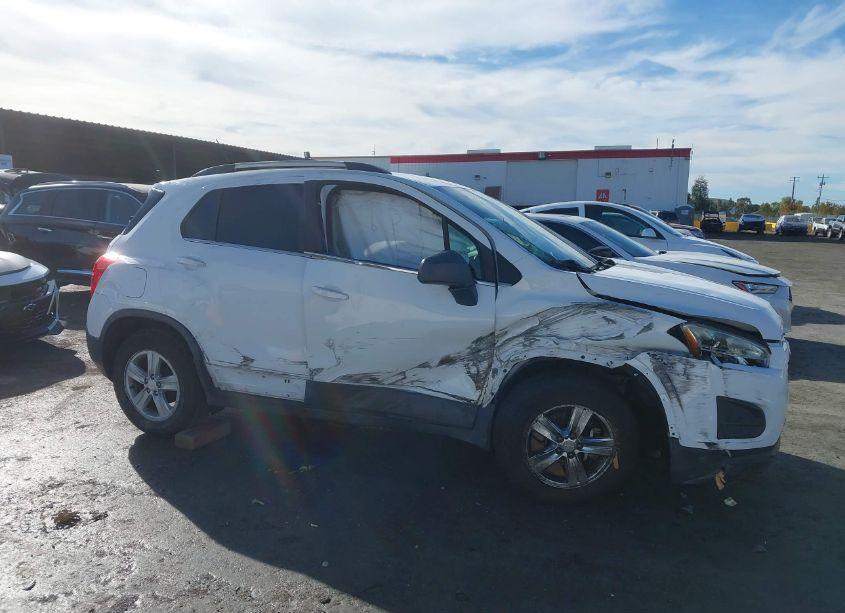 Photo 13 of 2016 Chevrolet Trax LT (VIN 3GNCJLSB2GL236518)