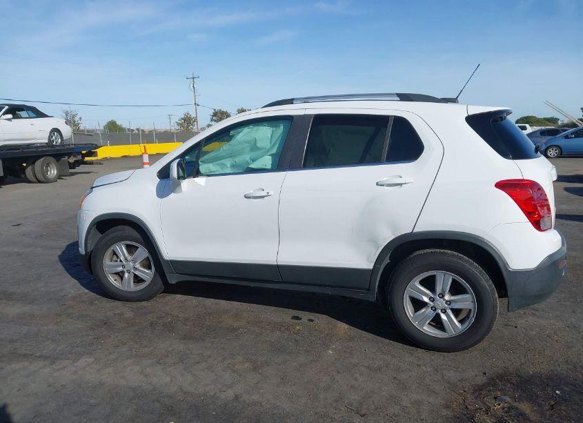 Photo 14 of 2016 Chevrolet Trax LT (VIN 3GNCJLSB2GL236518)
