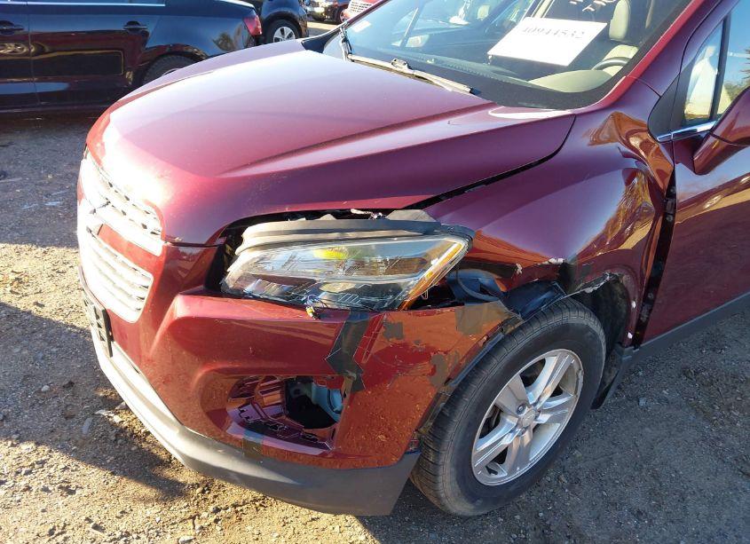 Photo 6 of 2016 Chevrolet Trax LT (VIN 3GNCJLSB2GL247955)