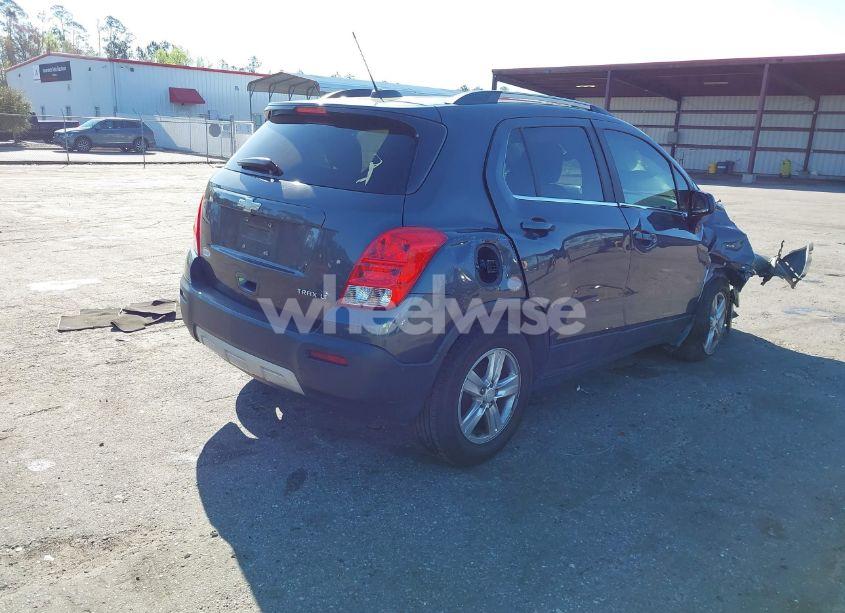 Photo 4 of 2016 Chevrolet Trax LT (VIN 3GNCJLSB2GL263752)