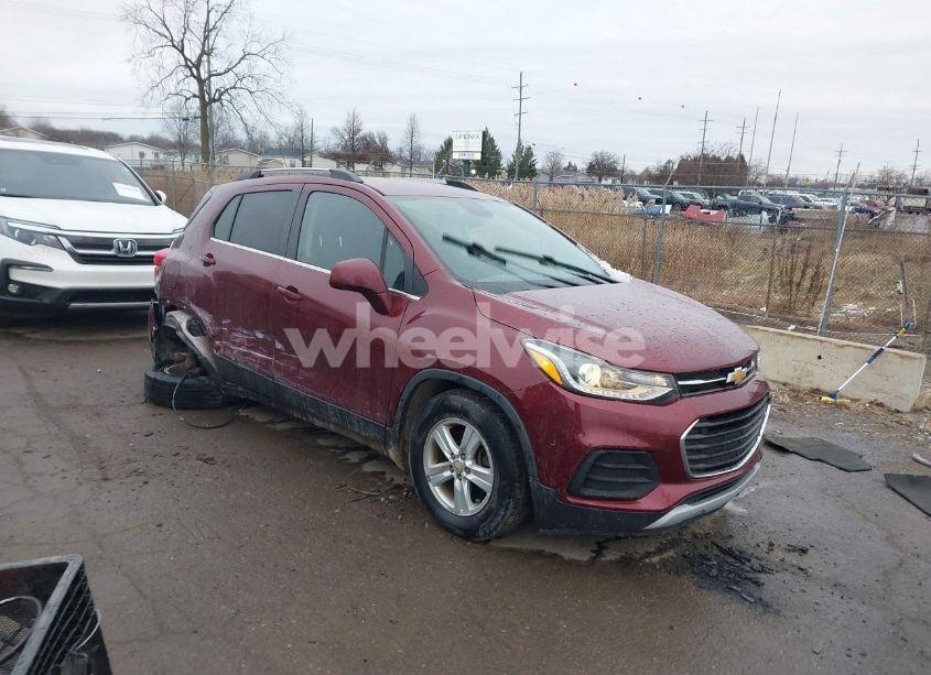 2017 Chevrolet Trax LT (VIN 3GNCJLSB2HL181800) main photo