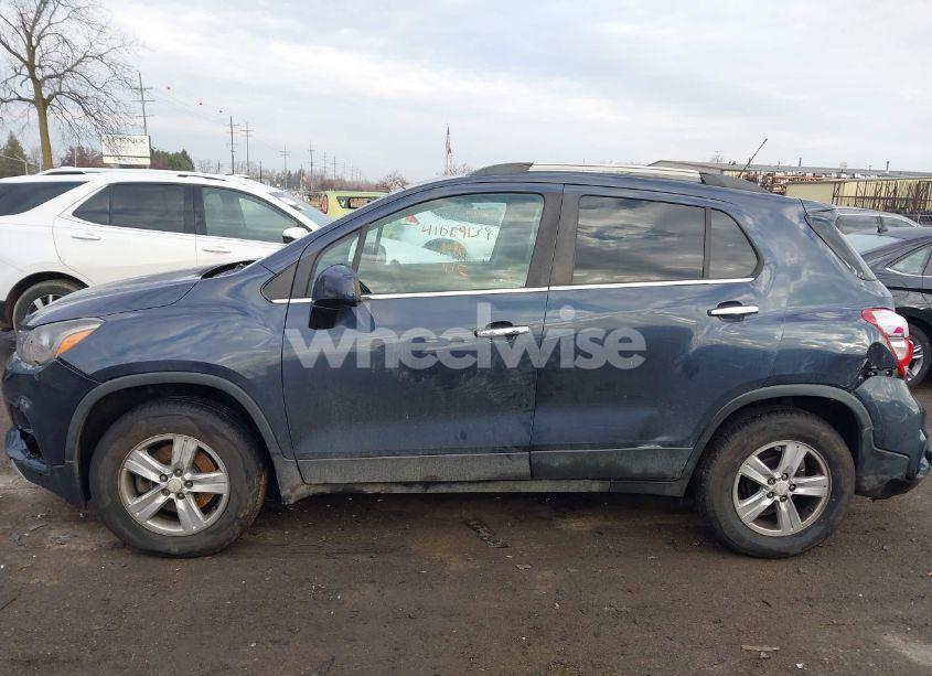 Photo 14 of 2018 Chevrolet Trax LT (VIN 3GNCJLSB2JL154280)