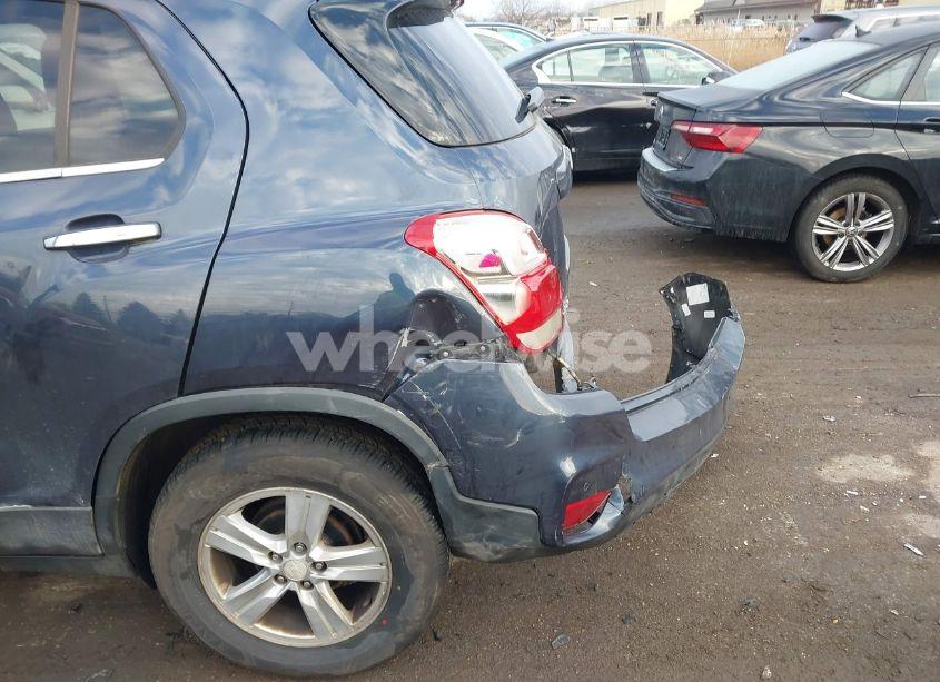 Photo 6 of 2018 Chevrolet Trax LT (VIN 3GNCJLSB2JL154280)