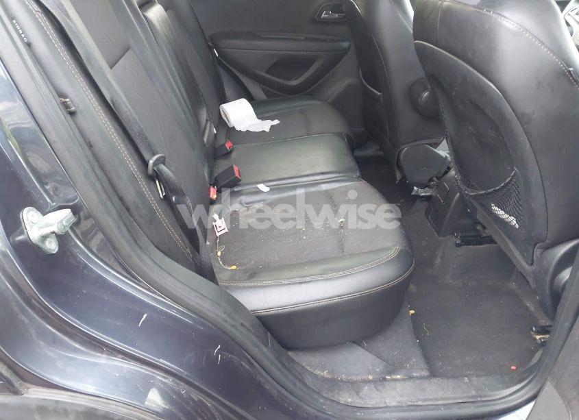 Photo 8 of 2018 Chevrolet Trax LT (VIN 3GNCJLSB2JL154280)