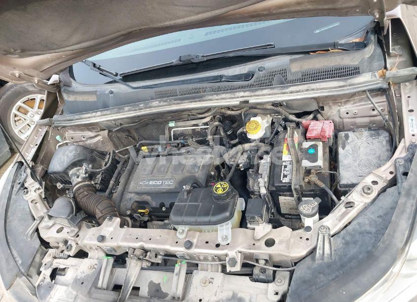 Photo 10 of 2018 Chevrolet Trax LT (VIN 3GNCJLSB2JL189899)