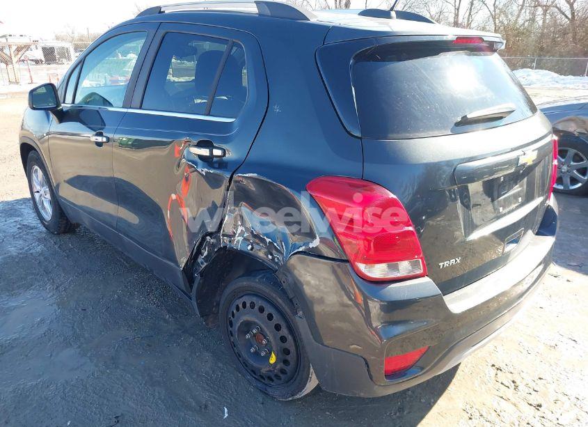 Photo 6 of 2018 Chevrolet Trax LT (VIN 3GNCJLSB2JL375927)