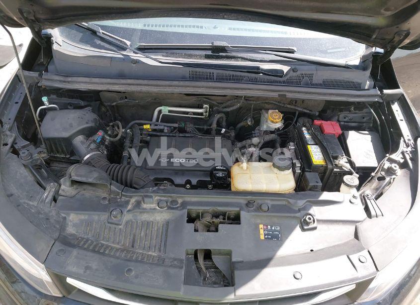 Photo 10 of 2019 Chevrolet Trax LT (VIN 3GNCJLSB2KL141661)