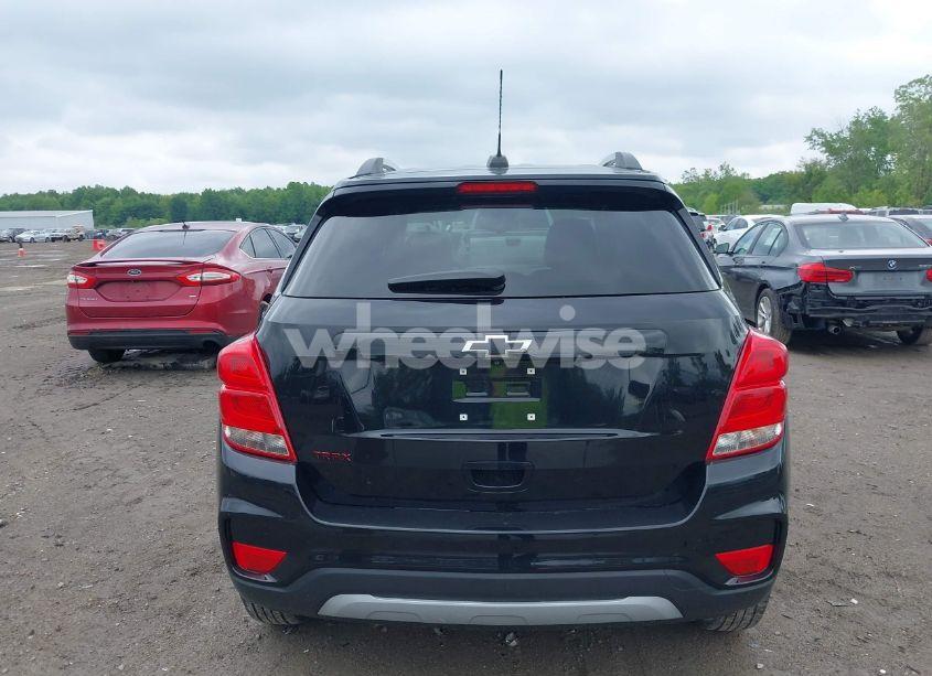 Photo 17 of 2019 Chevrolet Trax LT (VIN 3GNCJLSB2KL212115)