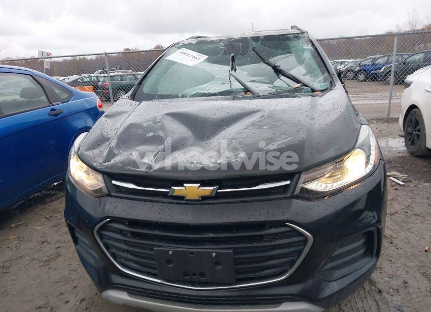 Photo 13 of 2019 Chevrolet Trax LT (VIN 3GNCJLSB2KL245454)