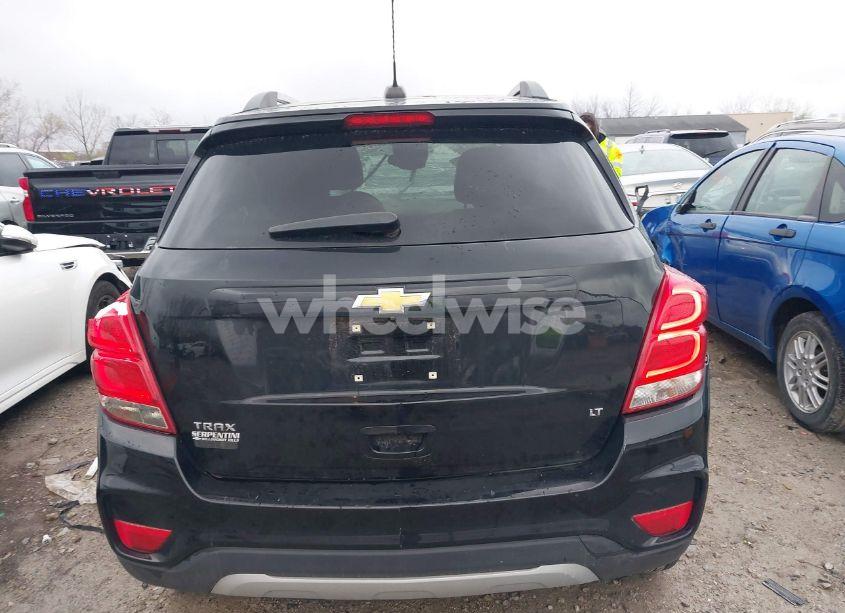 Photo 17 of 2019 Chevrolet Trax LT (VIN 3GNCJLSB2KL245454)