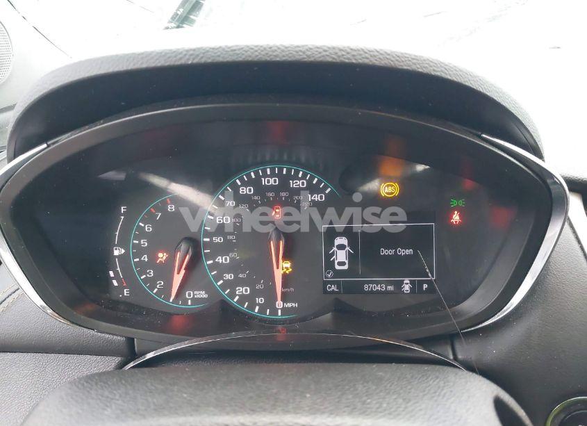 Photo 7 of 2019 Chevrolet Trax LT (VIN 3GNCJLSB2KL245454)