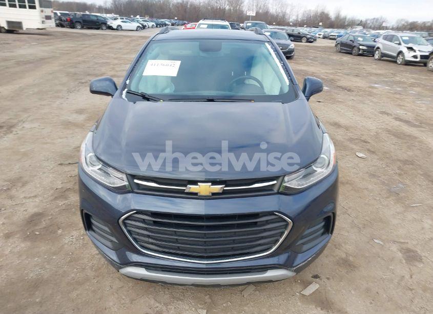 Photo 12 of 2019 Chevrolet Trax LT (VIN 3GNCJLSB2KL297313)