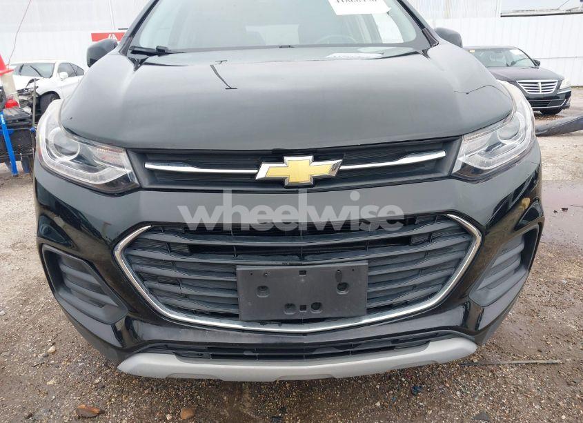 Photo 13 of 2020 Chevrolet Trax FWD LT (VIN 3GNCJLSB2LL136235)
