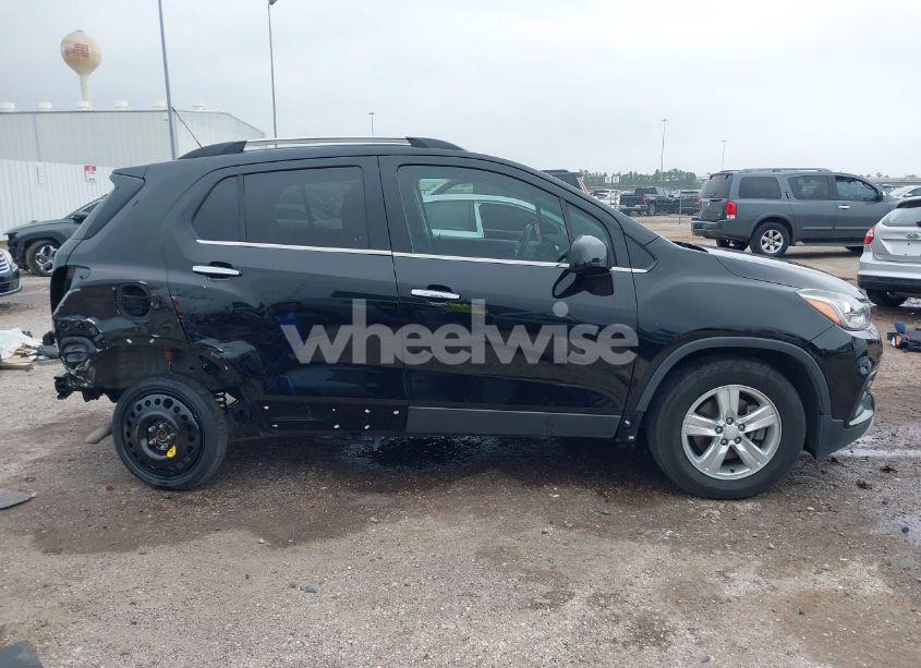 Photo 14 of 2020 Chevrolet Trax FWD LT (VIN 3GNCJLSB2LL136235)