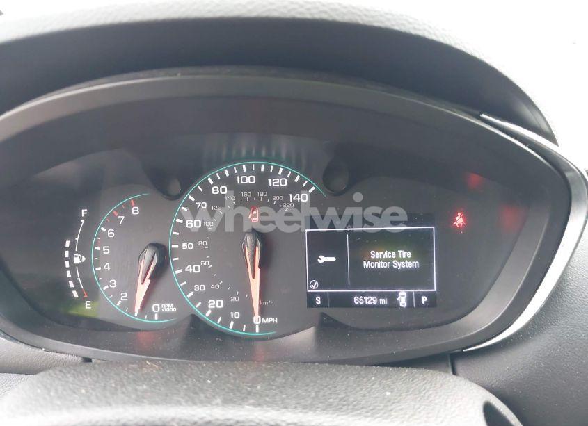 Photo 7 of 2020 Chevrolet Trax FWD LT (VIN 3GNCJLSB2LL136235)