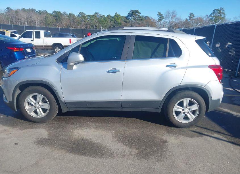 Photo 14 of 2020 Chevrolet Trax FWD LT (VIN 3GNCJLSB2LL202864)