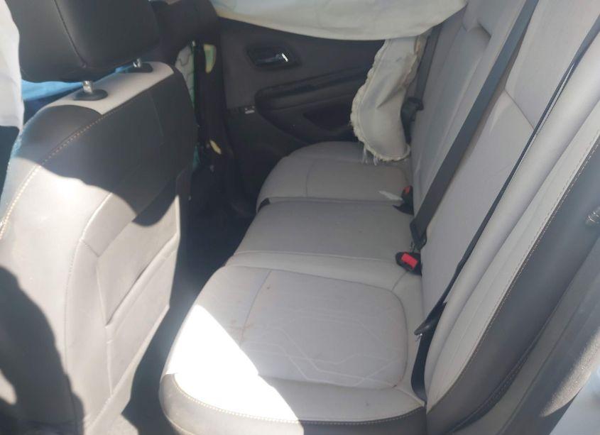 Photo 8 of 2020 Chevrolet Trax FWD LT (VIN 3GNCJLSB2LL202864)